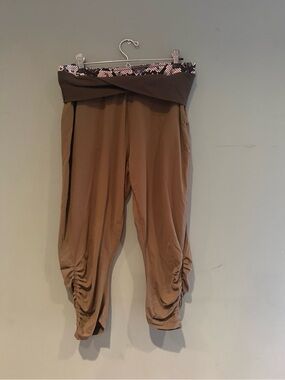 Lululemon Ruched Capris with Snake-Print Waistband